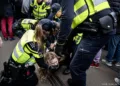 Alle demonstranten dodenherdenking weer op vrije voeten