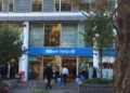 Albert Heijn to trial body cameras for security guards