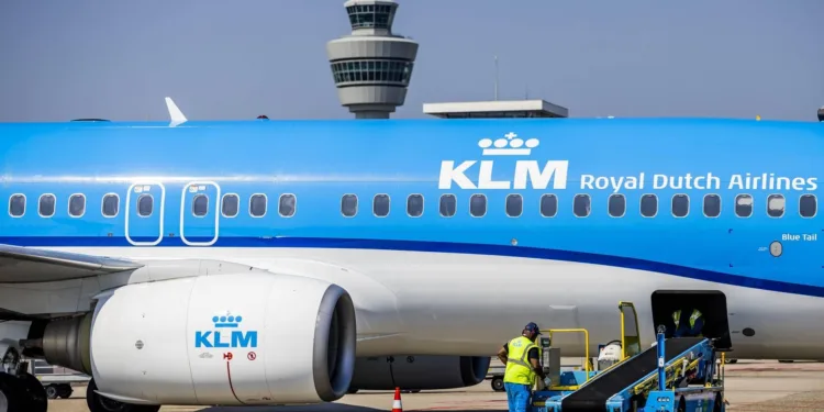 Patiënt van KLM-vlucht gehaald die later aan hantavirus overleed