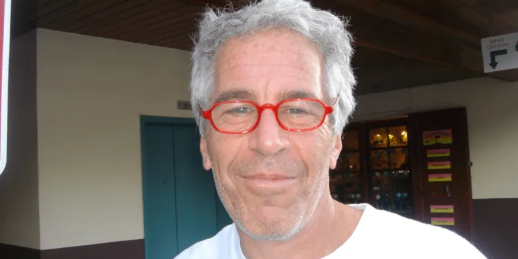 Zelfmoordbriefje van Jeffrey Epstein vrijgegeven: dit staat er in