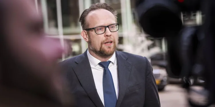 Minister Heerma noemt aanval op D66-partijkantoor ‘laffe daad’