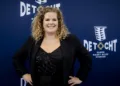 Iris Kroes (winnares 2012) laat in lied horen of er leven na The voice is: ‘Nooit meer van gehoord, die harpmeid die geen hits scoort’