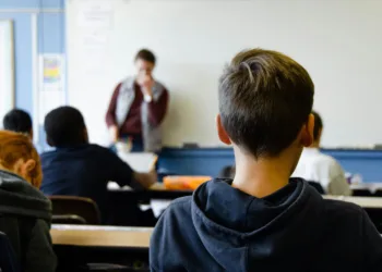Invloed van ‘manosfeer’ groeit op school: docenten maken zich zorgen over veiligheid