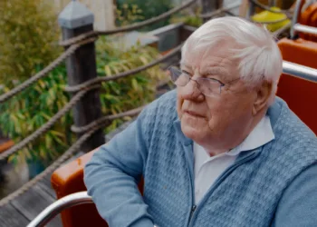 Multimiljonair Hennie (76) werkte jaren aan zijn droom, pretpark Rotterdam: ‘Het was niks en het wordt niks’