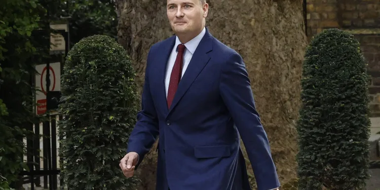 Britse minister stapt op: vertrouwen in Starmer verloren