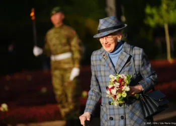 Deense koningin Margrethe in ziekenhuis met pijn op borst