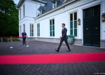 Jetten wil na asieloverleg meer ‘maatwerk’ voor opvang gemeenten