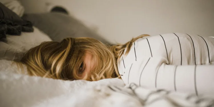 Burn-out, depressie en ziekteverzuim: terugkeer naar werk blijkt zware klap voor moeders