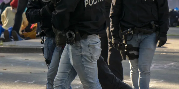 Two Dutch men arrested for aiding Russian cyberattacks
