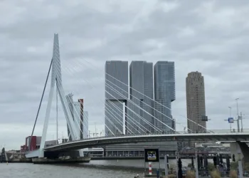 Rotterdam’s Erasmusbrug closes for five weeks for repairs