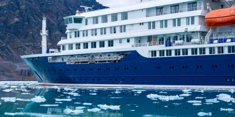 Hantavirus cruise ship kept in Rotterdam for extra cleaning
