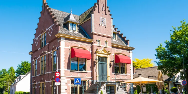 Number of €1m houses in Netherlands triples in five years