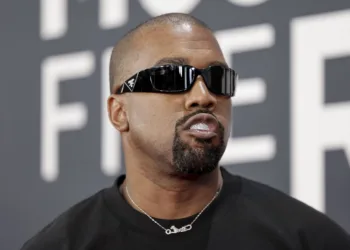 Na antisemitisme-ophef mag Ye (Kanye West) tóch naar Arnhem: 2 GelreDome-shows gaan door