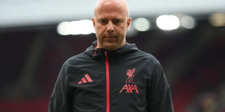 Liverpool ontslaat trainer Slot na twee seizoenen