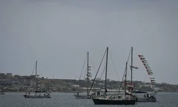 Ambassade in Griekenland staat drie Nederlanders van Flotilla bij
